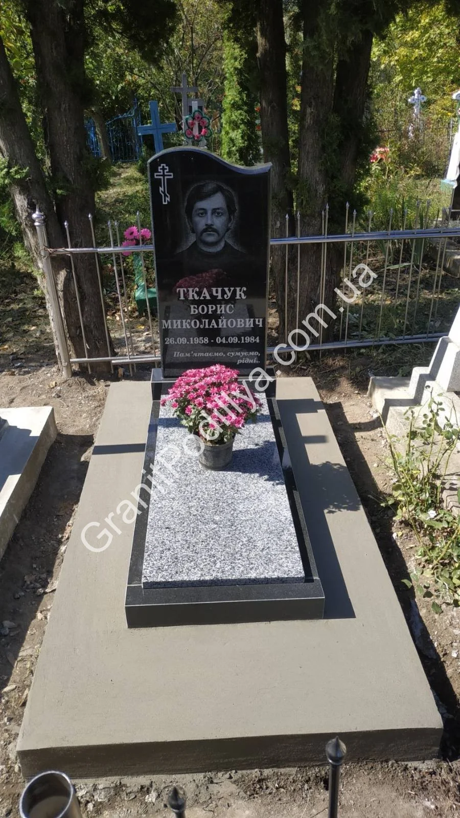 Подвійний пам'ятник з граніту - Кам'янець-Подільський | GranitPodillya